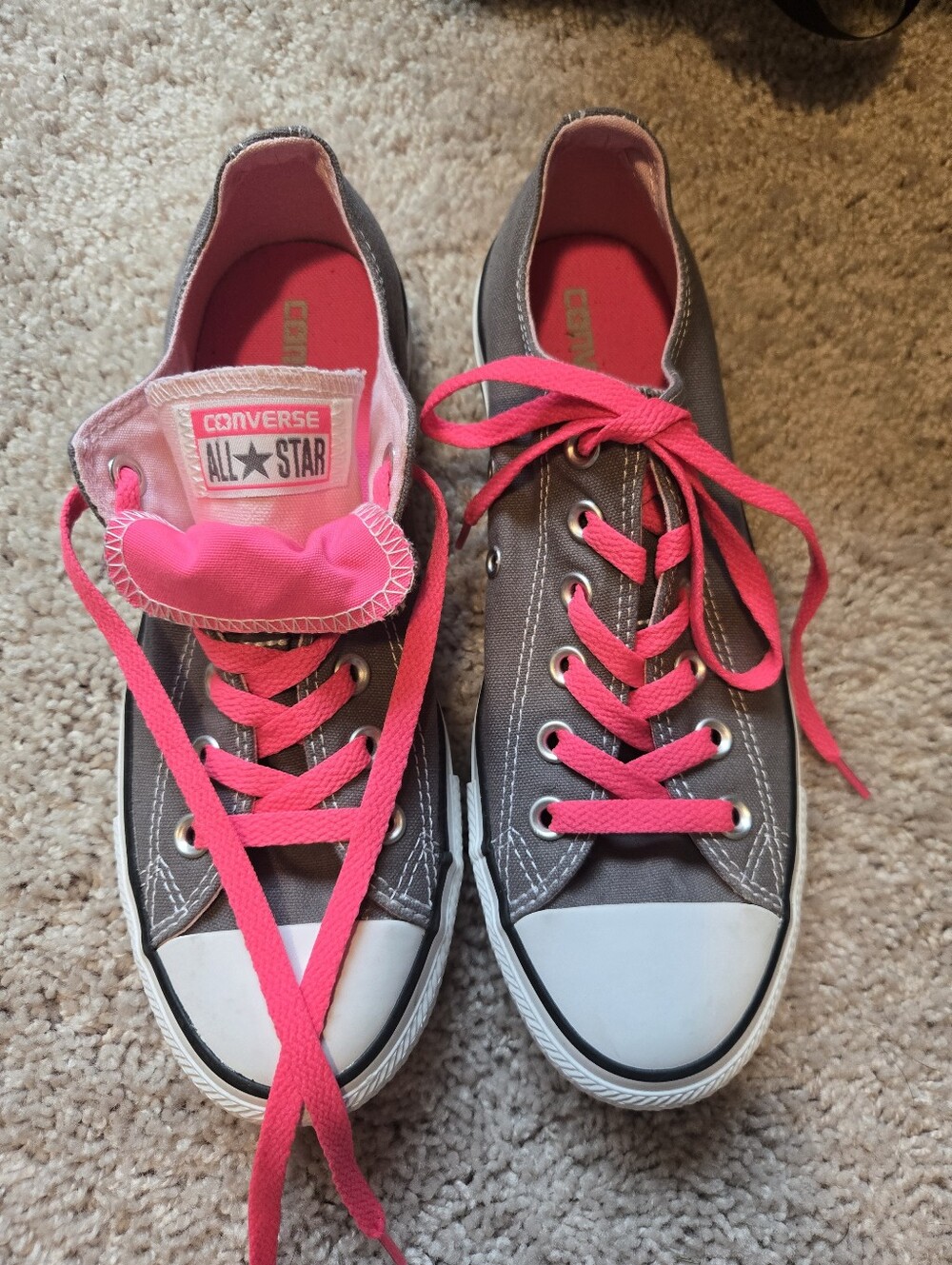 Converse  Low Top Sneakers - Gray with Hot Pink Details. Size 8